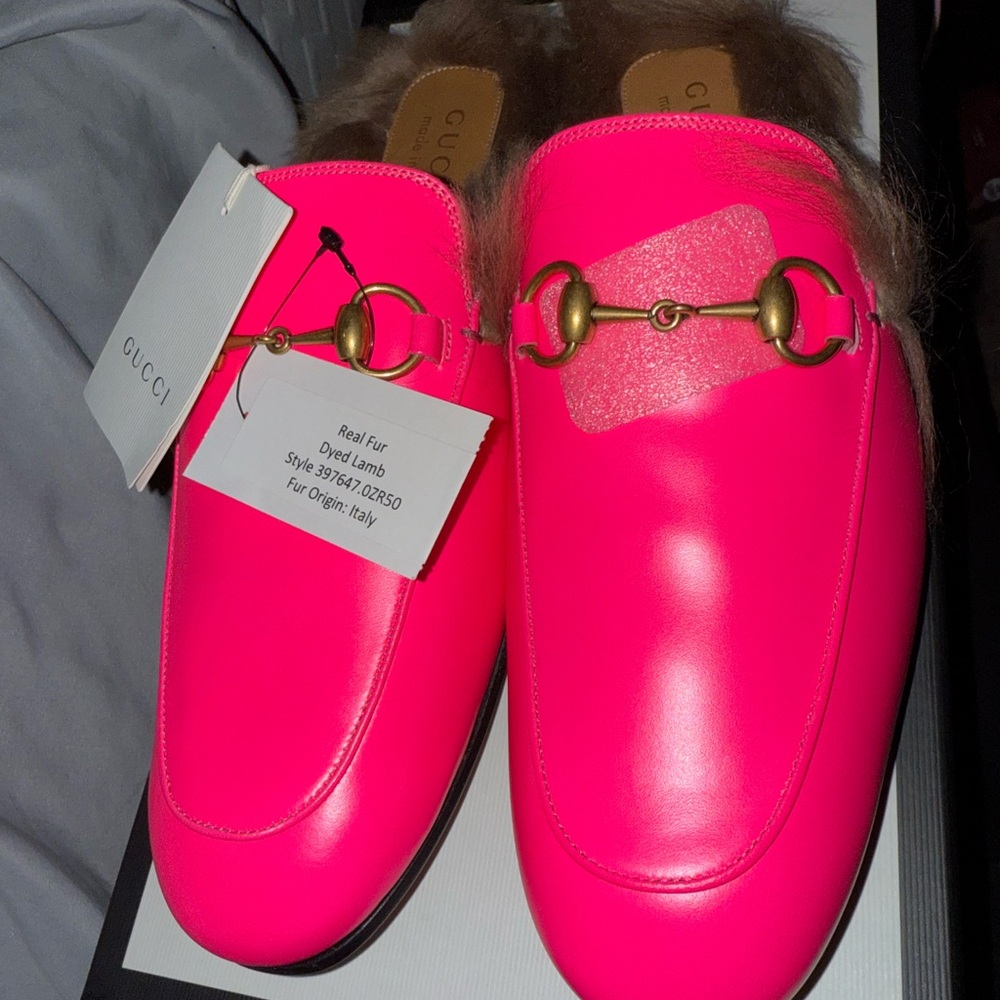 Gucci Unisex Pink Leather Princetown Loafers
